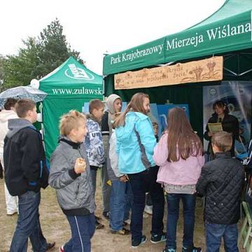 Grafika Park Krajobrazowy „Mierzeja Wiślana” na Dożynkach